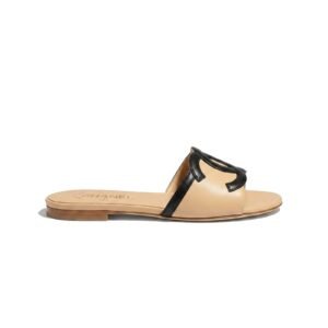CHANEL CC Logo Flat Slides – Beige & Black